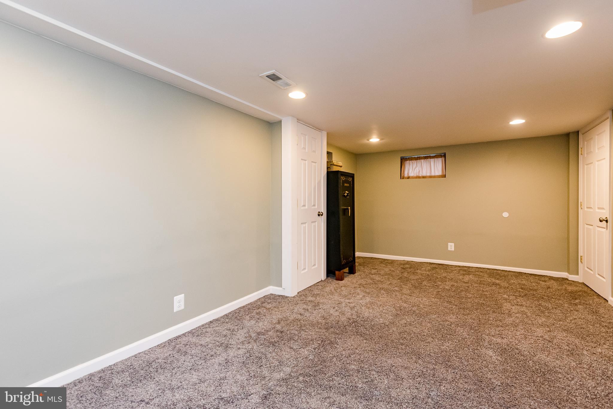 5526 Ashbourne Road Baltimore, MD 21227 - Photo 35 of 39 Gallery Image 35