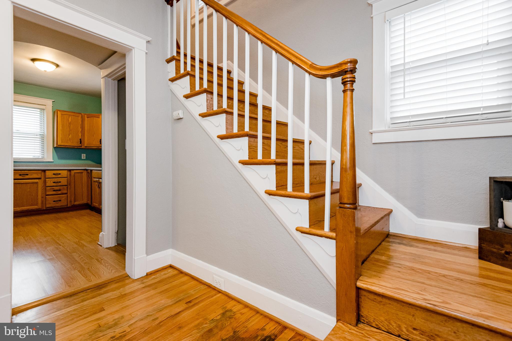 5526 Ashbourne Road Baltimore, MD 21227 - Photo 5 of 39 Gallery Image 5