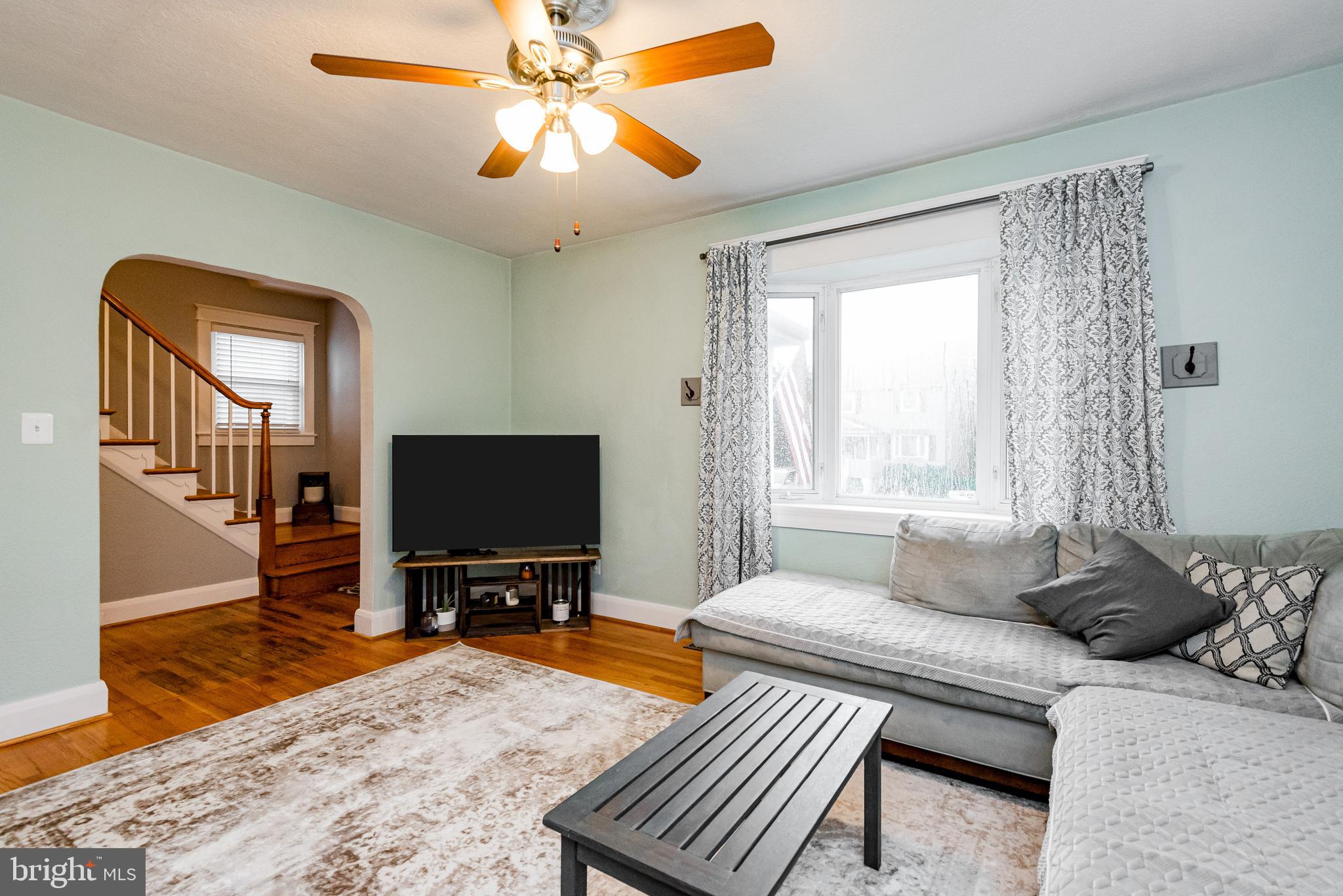 5526 Ashbourne Road Baltimore, MD 21227 - Photo 8 of 39 Gallery Image 8