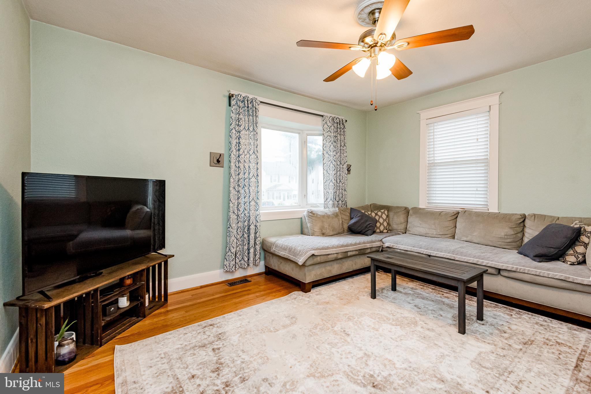 5526 Ashbourne Road Baltimore, MD 21227 - Photo 9 of 39 Gallery Image 9