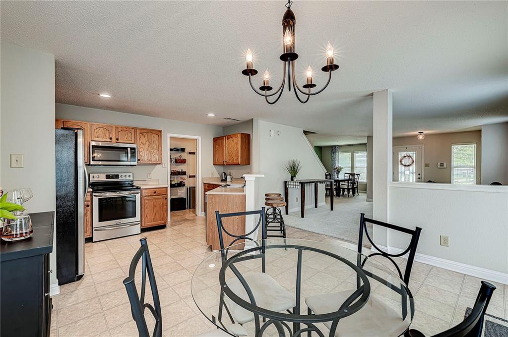12626 Courage Crossing Fishers, IN 46037 - Photo 11 of 36
