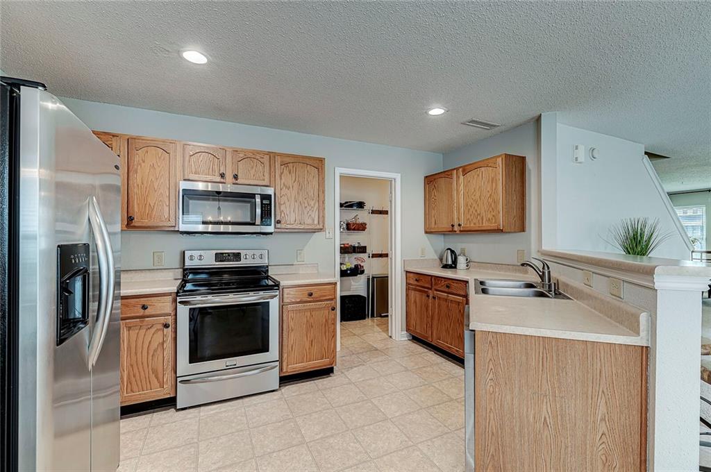 12626 Courage Crossing Fishers, IN 46037 - Photo 12 of 36