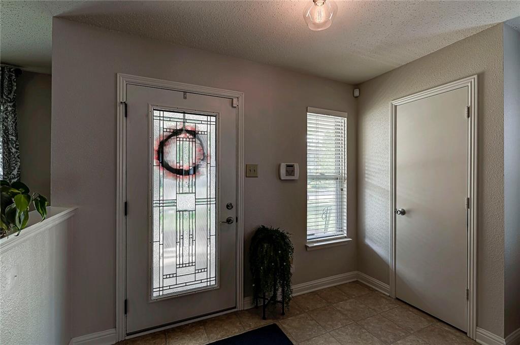 12626 Courage Crossing Fishers, IN 46037 - Photo 4 of 36