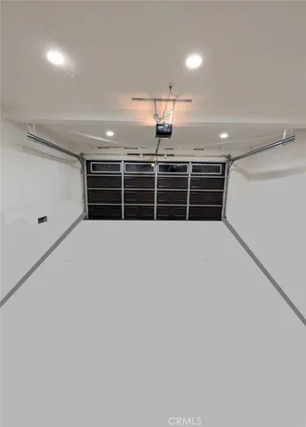 a view of room with an ocean