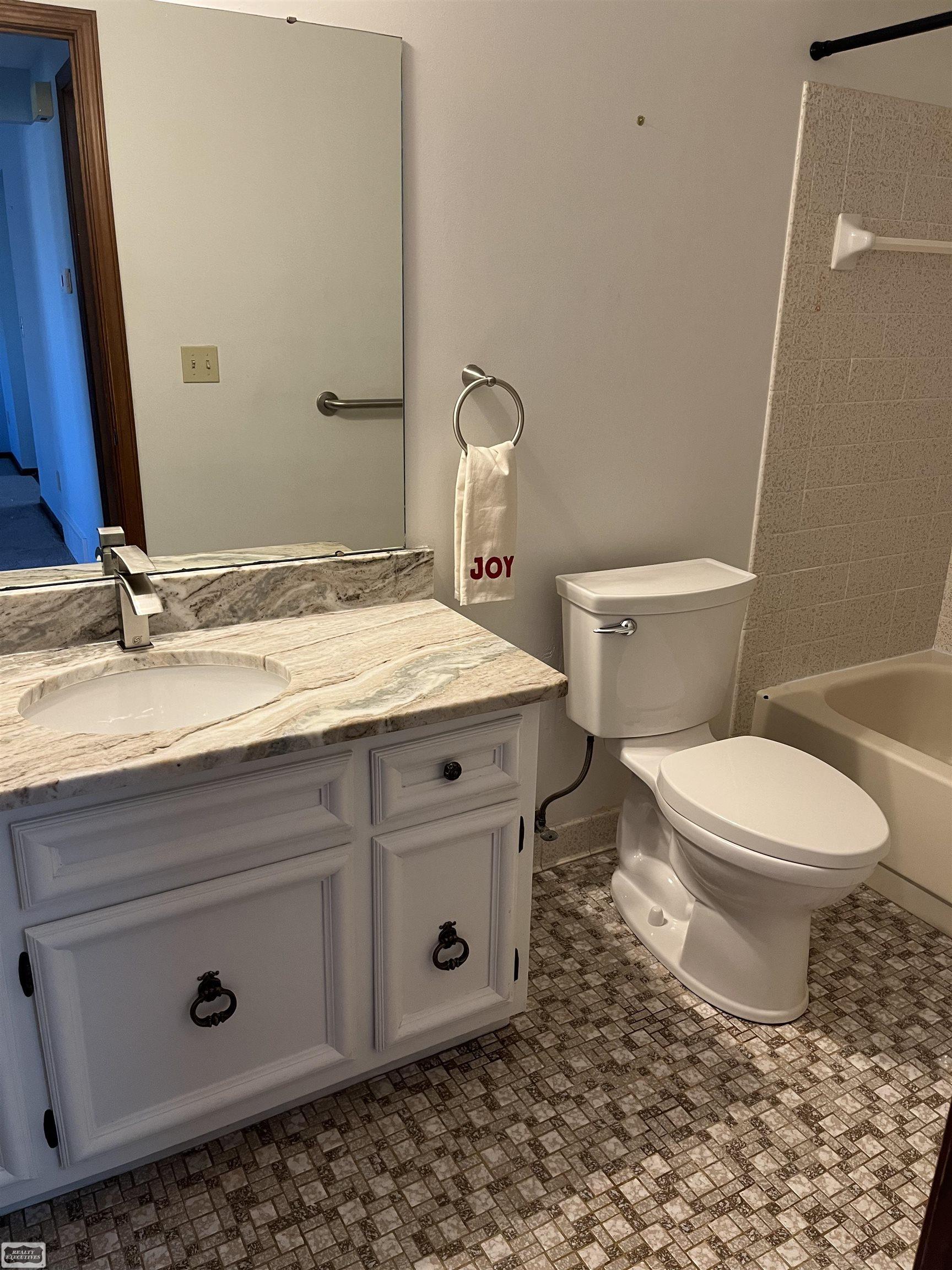 34025 Mulvey Road Fraser, MI 48026 - Photo 10 of 26