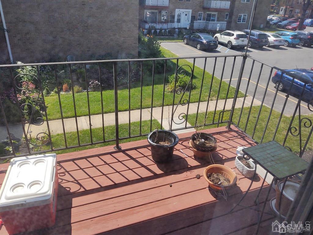 192 Evergreen Road, Unit 13B Edison, NJ 08837 - Photo 12 of 22 Gallery Image 12