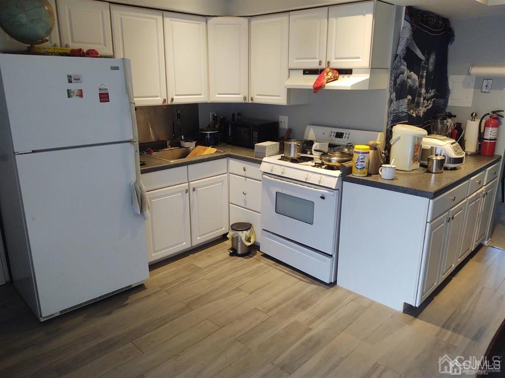 192 Evergreen Road, Unit 13B Edison, NJ 08837 - Photo 10 of 22 Gallery Image 10