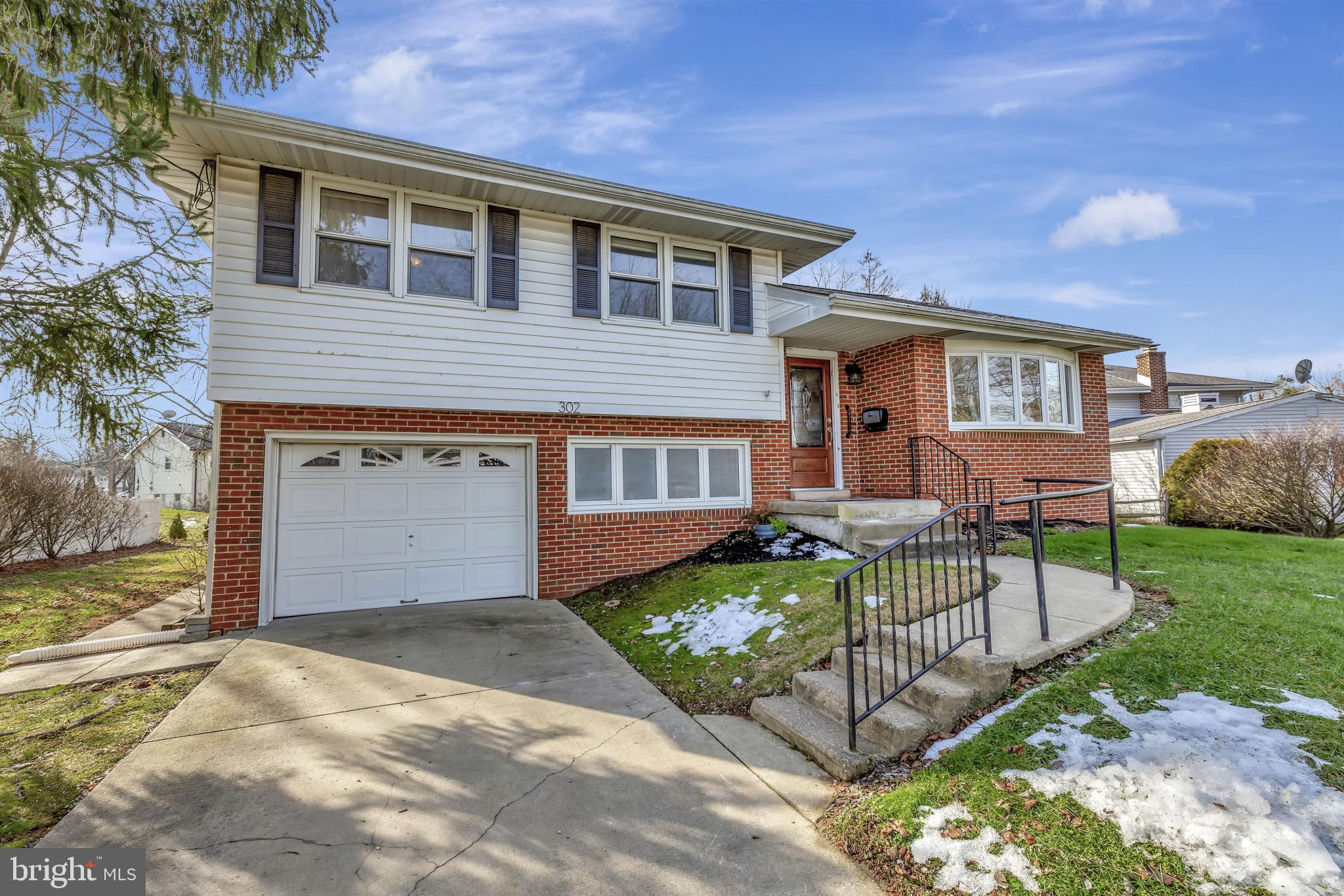 302 Cambridge Road Cherry Hill, NJ 08034 - Photo 1 of 36