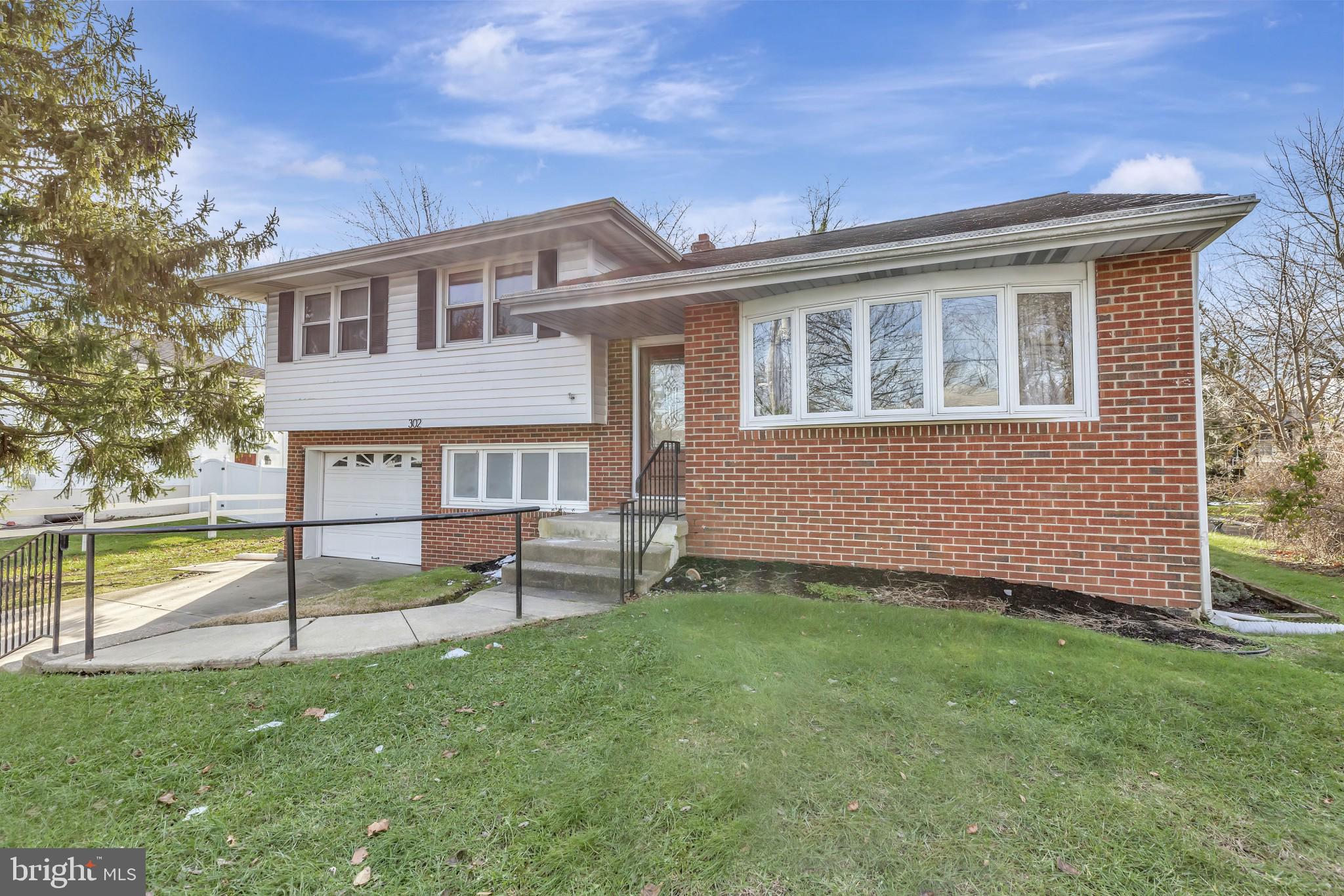 302 Cambridge Road Cherry Hill, NJ 08034 - Photo 2 of 36
