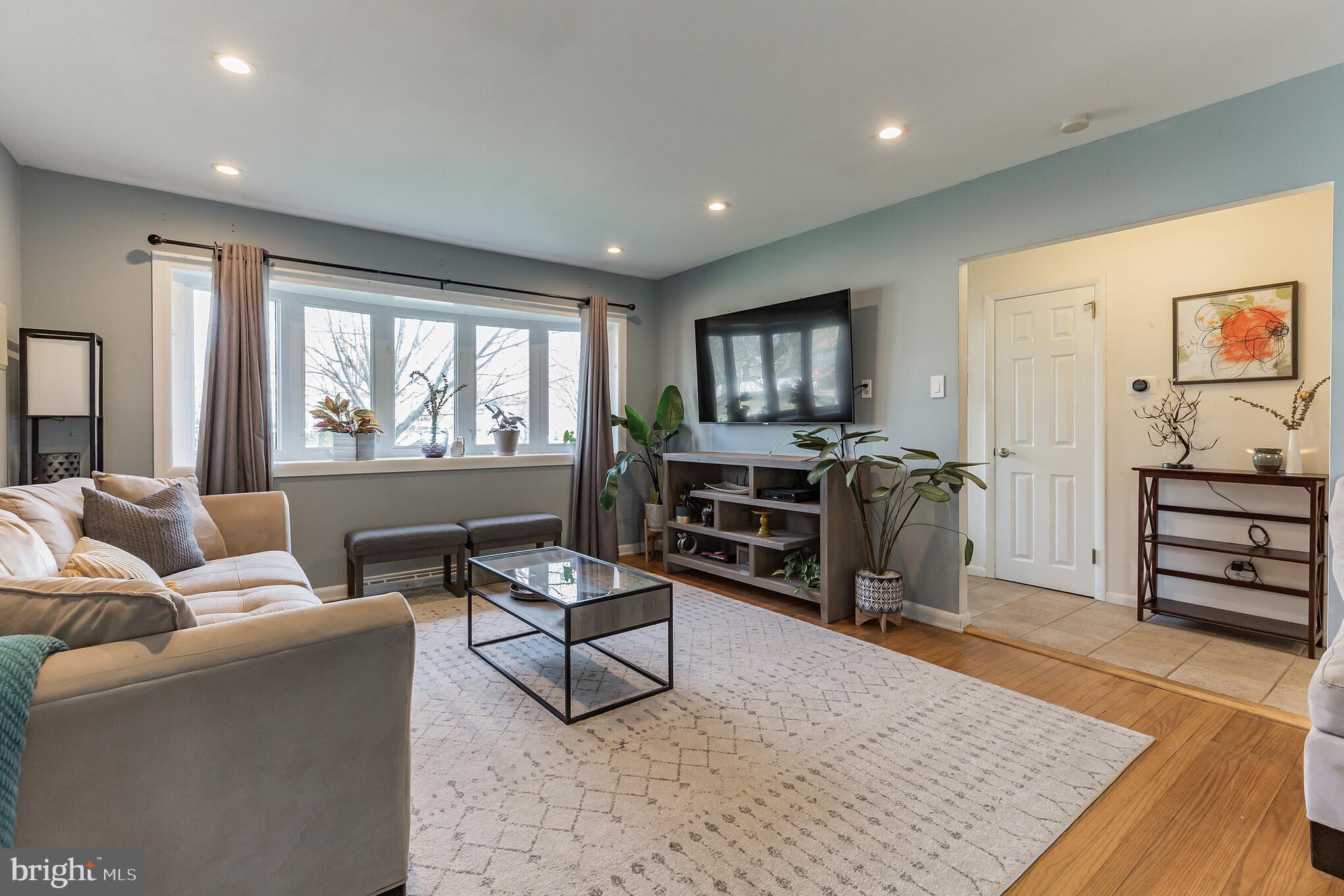 302 Cambridge Road Cherry Hill, NJ 08034 - Photo 7 of 36