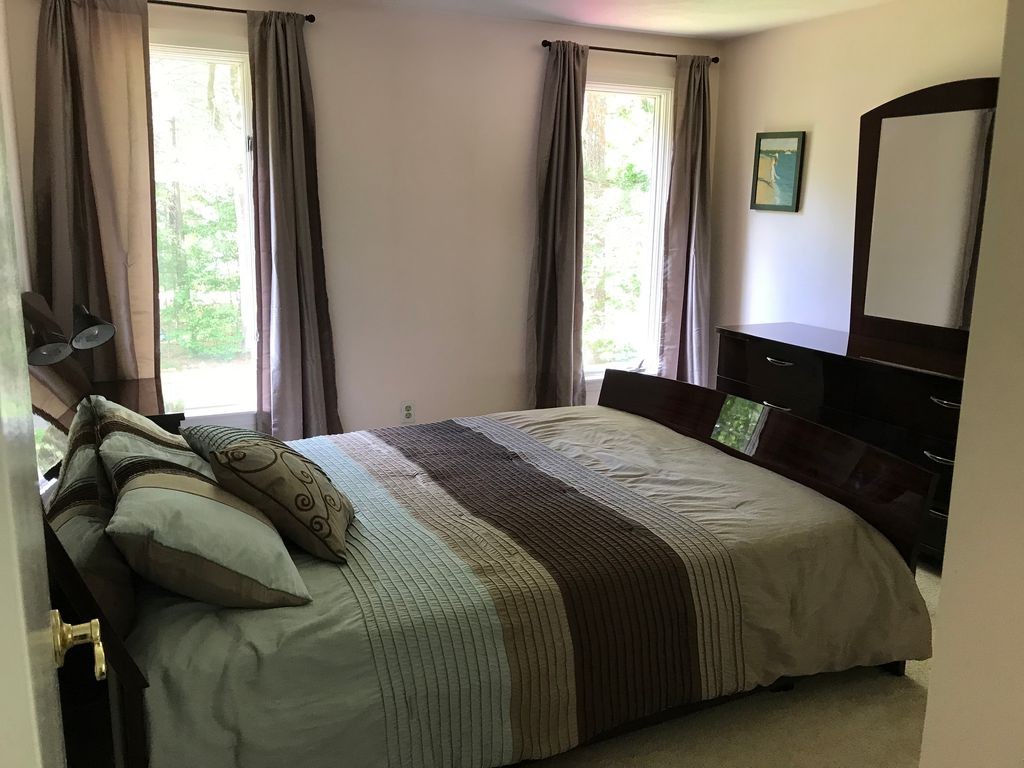 9 Barefoot Hill Road Sharon, MA 02067 - Photo 15 of 24 Gallery Image 15