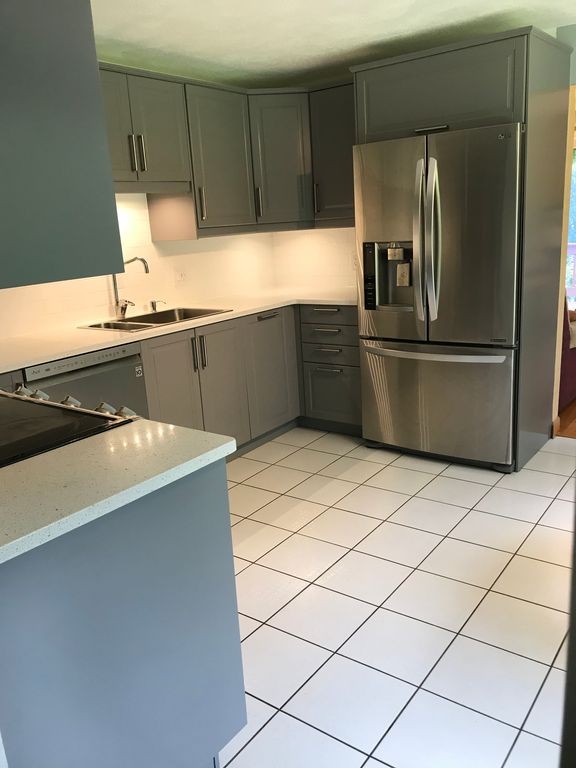 9 Barefoot Hill Road Sharon, MA 02067 - Photo 4 of 24 Gallery Image 4