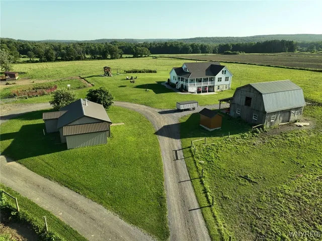 $330,000 | 8079 County Road 3, Centerville, NY 14065