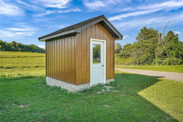 $330,000 | 8079 County Road 3, Centerville, NY 14065