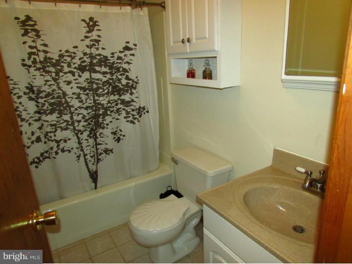 29 Winfield Road Sicklerville, NJ 08081 - Photo 16 of 25 Bathroom