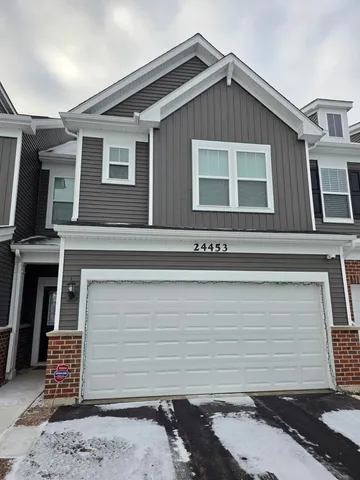 $3,250 | 24453 West Kroll Drive, Plainfield, IL 60585