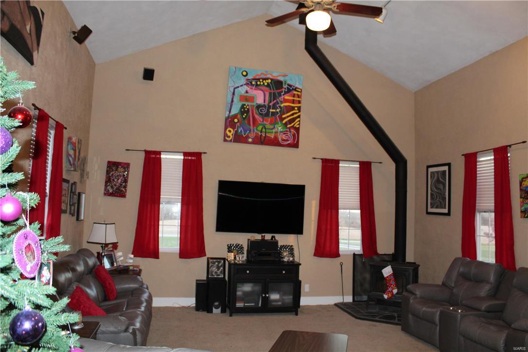 6129 L Road Waterloo, IL 62298 - Photo 12 of 55