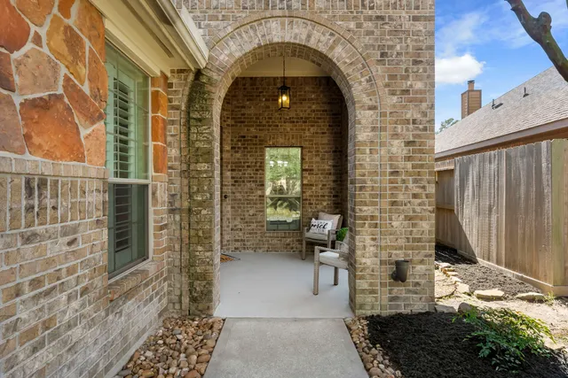 $425,000 | 27515 Chris Ridge Court, Spring, TX 77386