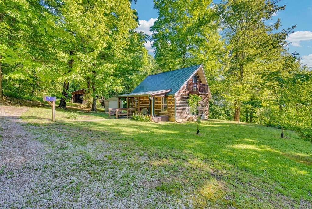 755 Woody Road Byrdstown, TN 38549 - Photo 24 of 37
