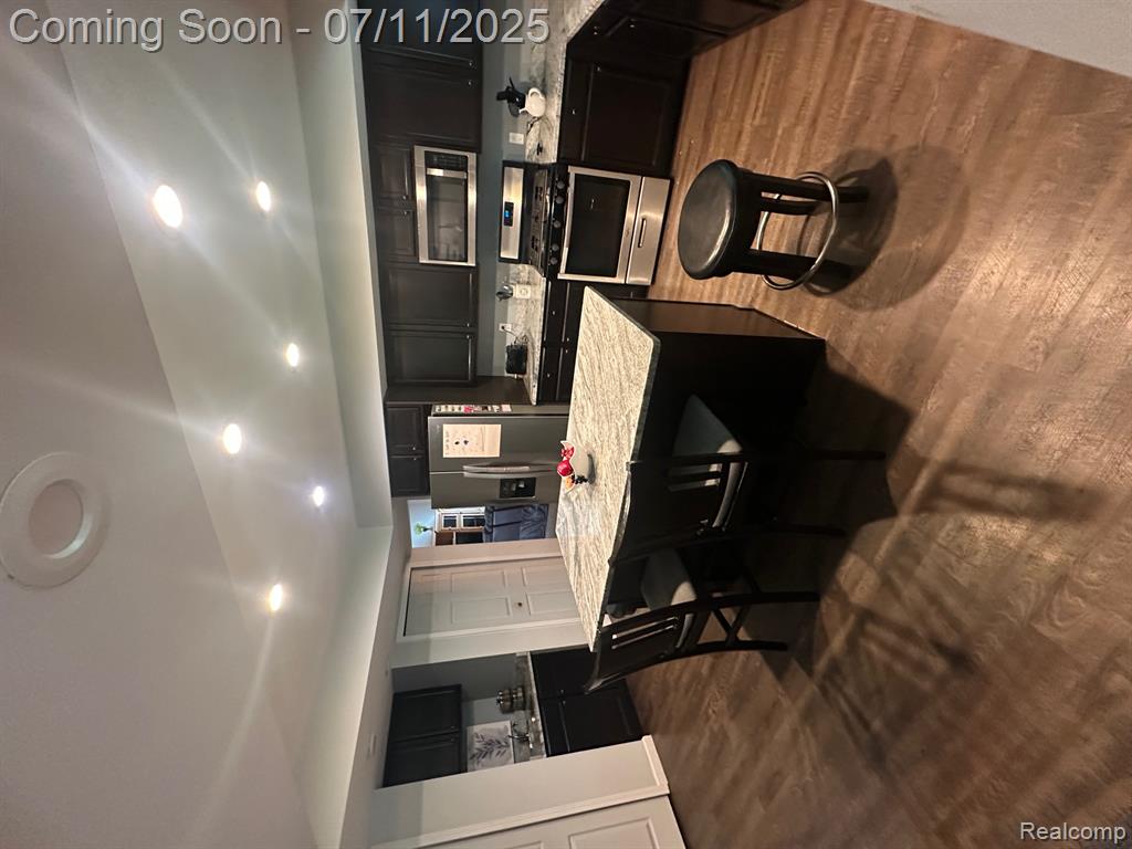 10294 Mcgregor Road Pinckney, MI 48169 - Photo 7 of 21