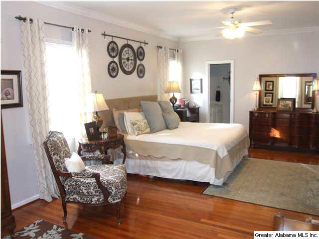 2412 Dolly Ridge Road Birmingham, AL 35243 - Photo 9 of 30