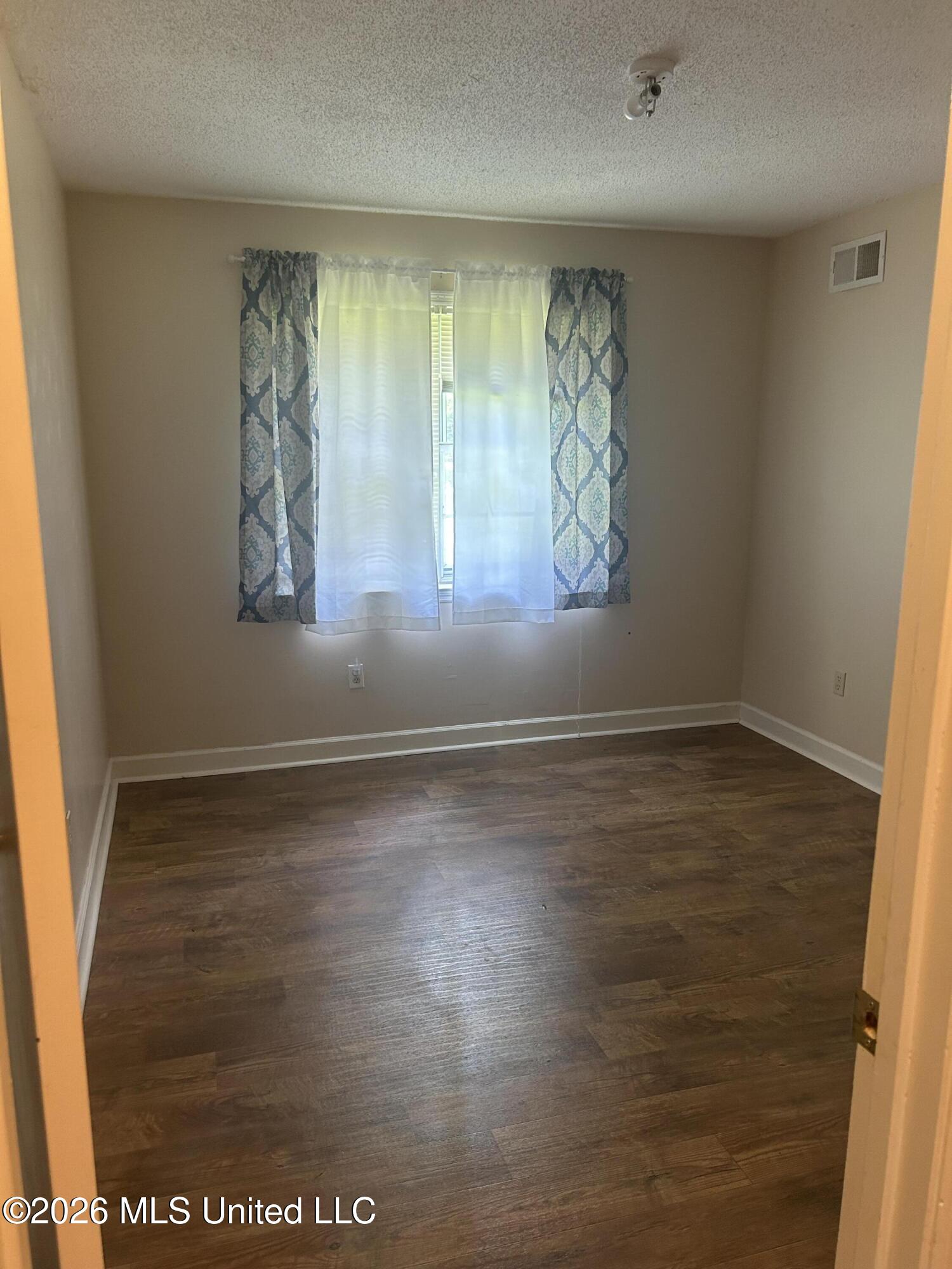 9135 East Broadway Road Olive Branch, MS 38654 - Photo 20 of 34 IMG_7717