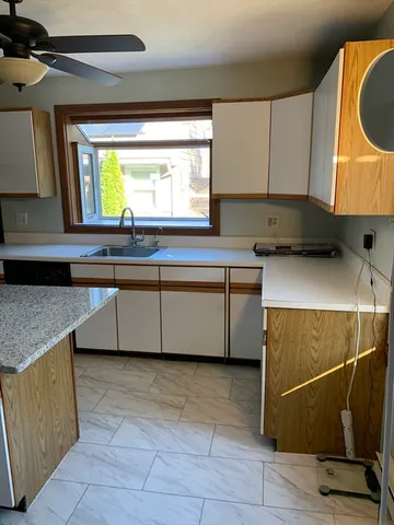 $2,800 | 32-34 Lafayette Place, Unit 34, Salem, MA 01970