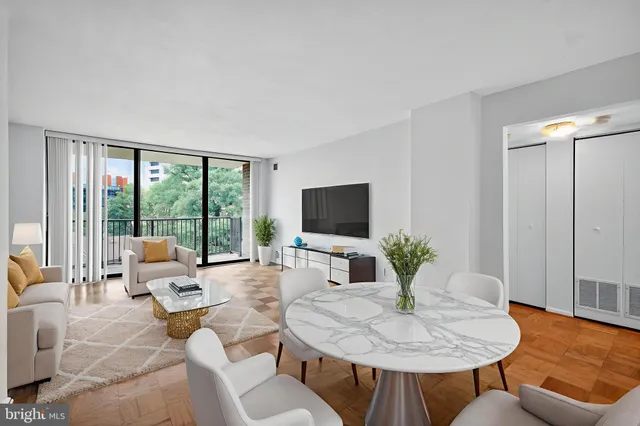 $165,000 | 118 Monroe Street, Unit 604, Rockville, MD 20850