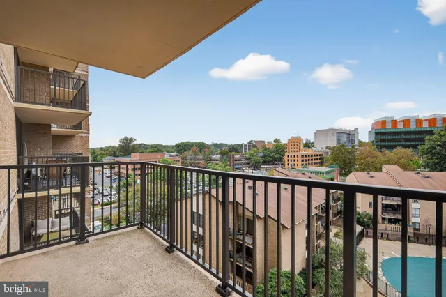 $165,000 | 118 Monroe Street, Unit 604, Rockville, MD 20850