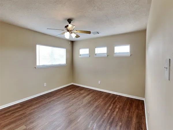 $2,285 | 19002 Bressingham Drive, Tomball, TX 77375