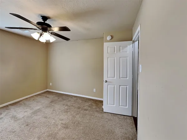 $2,285 | 19002 Bressingham Drive, Tomball, TX 77375