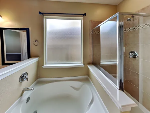 $2,285 | 19002 Bressingham Drive, Tomball, TX 77375