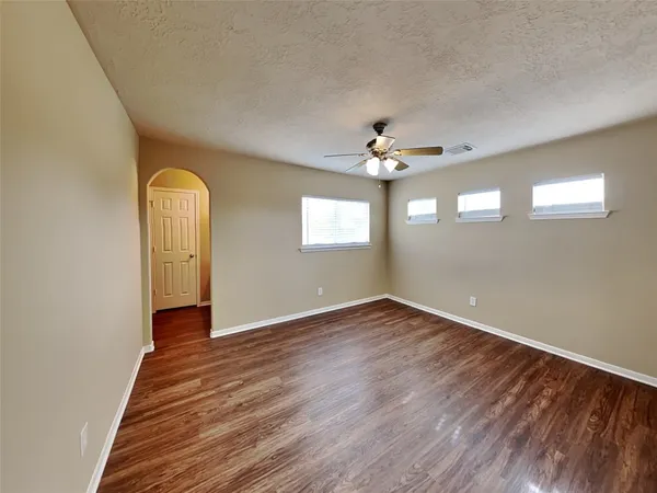 $2,285 | 19002 Bressingham Drive, Tomball, TX 77375