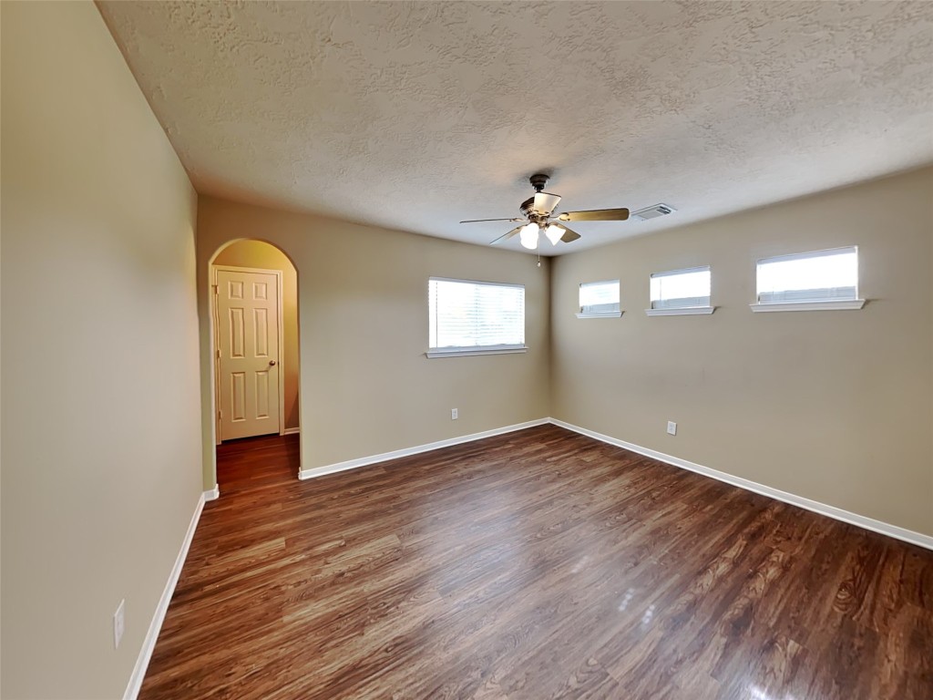 19002 Bressingham Drive Tomball, TX 77375 - Photo 10 of 20