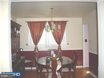 34 Doncaster Road New Castle, DE 19720 - Photo 3 of 11 Dining Room