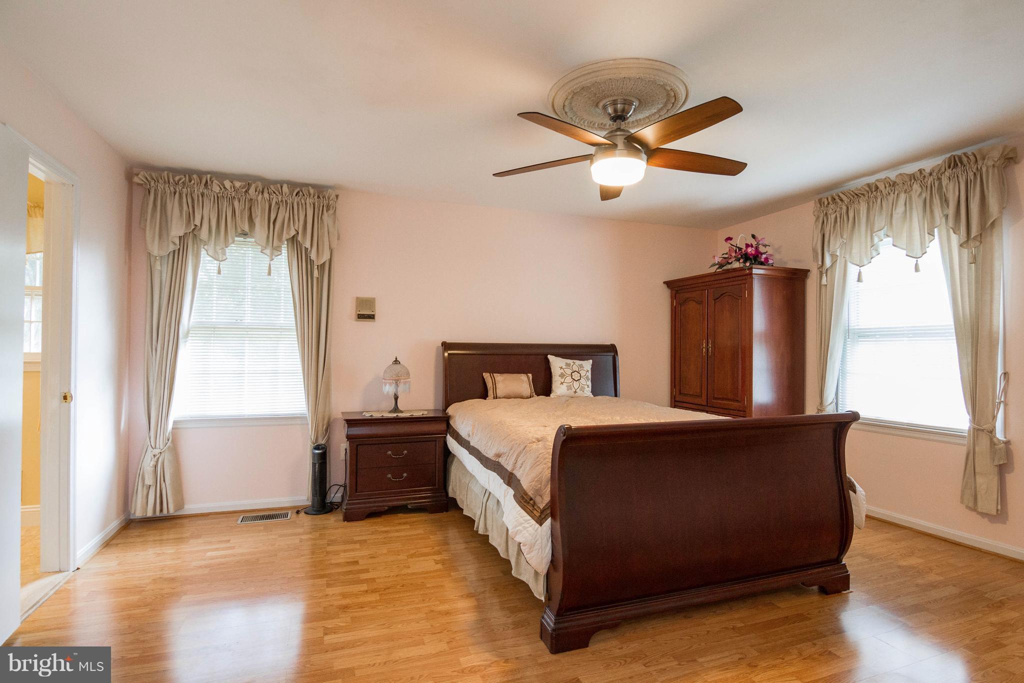 3835 Maple Hill Road Fairfax, VA 22033 - Photo 2 of 20 Bedroom (Master)