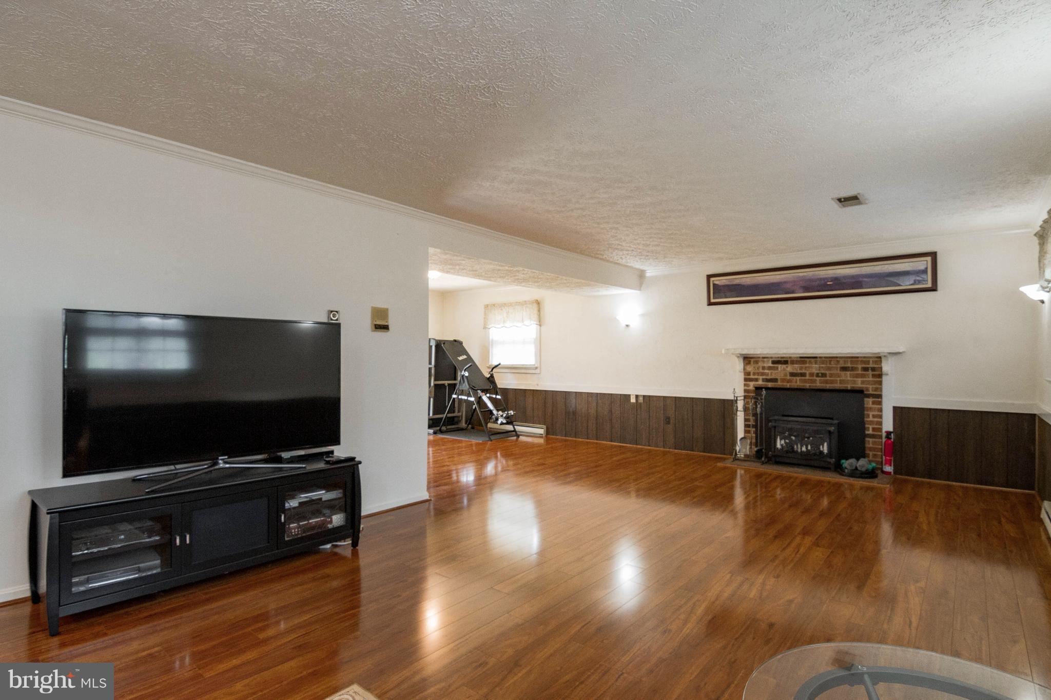 3835 Maple Hill Road Fairfax, VA 22033 - Photo 13 of 20 Family Room