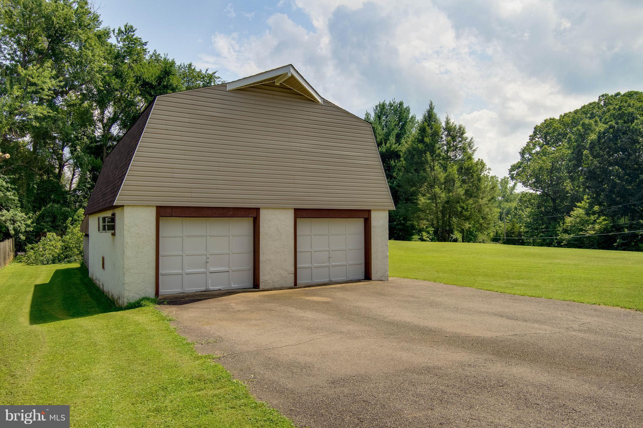 3835 Maple Hill Road Fairfax, VA 22033 - Photo 17 of 20 View
