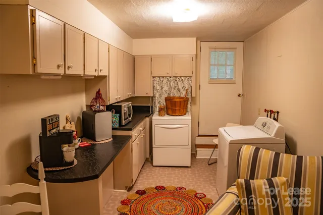 $2,250 | 1967 McKinney Mine Road, Spruce Pine, NC 28777