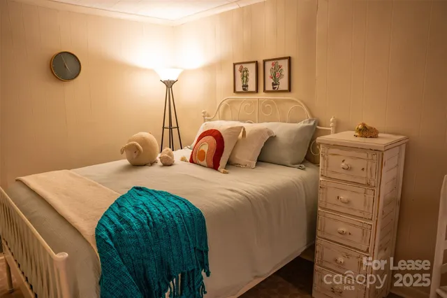 $2,250 | 1967 McKinney Mine Road, Spruce Pine, NC 28777