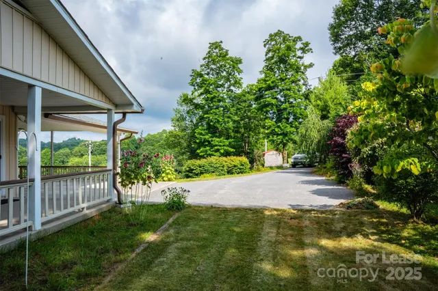$2,250 | 1967 McKinney Mine Road, Spruce Pine, NC 28777