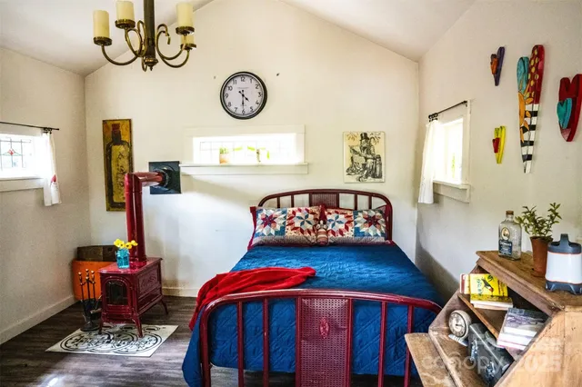 $2,250 | 1967 McKinney Mine Road, Spruce Pine, NC 28777