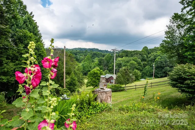 $2,250 | 1967 McKinney Mine Road, Spruce Pine, NC 28777
