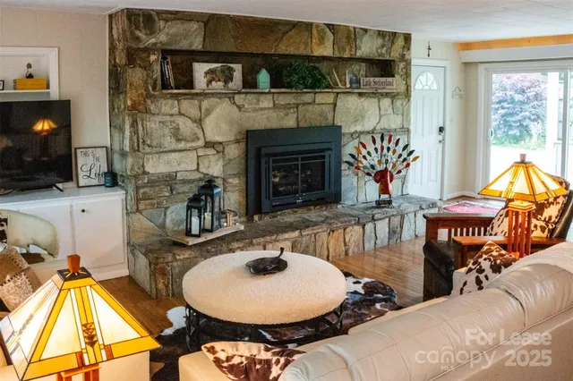 $2,250 | 1967 McKinney Mine Road, Spruce Pine, NC 28777