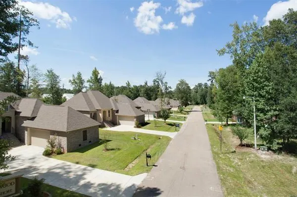 $440,000 | 622 Lakewood Northshore Drive, Covington, LA 70433