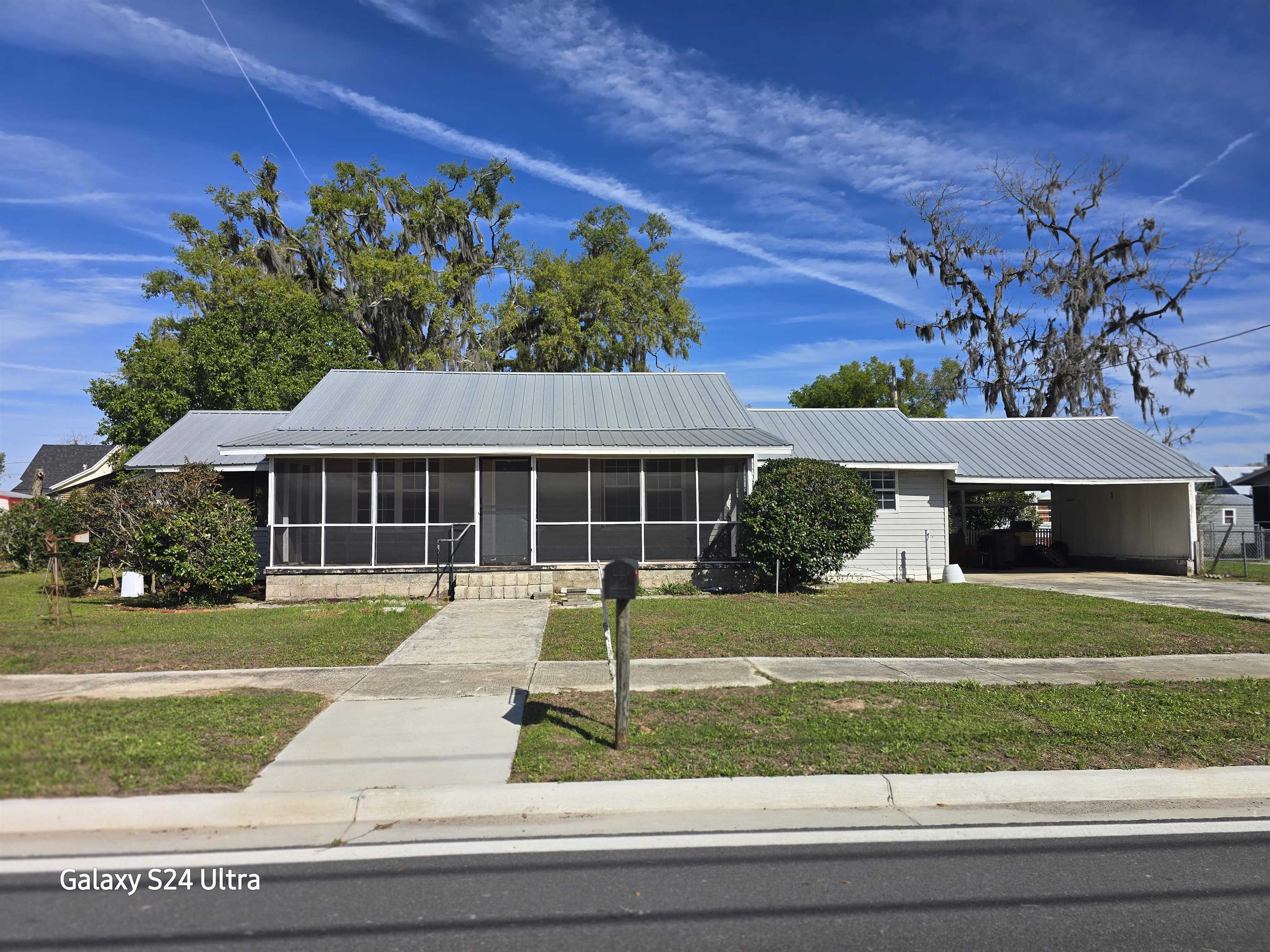 641 Southwest Horry Avenue Madison, FL 32340 - Photo 1 of 38