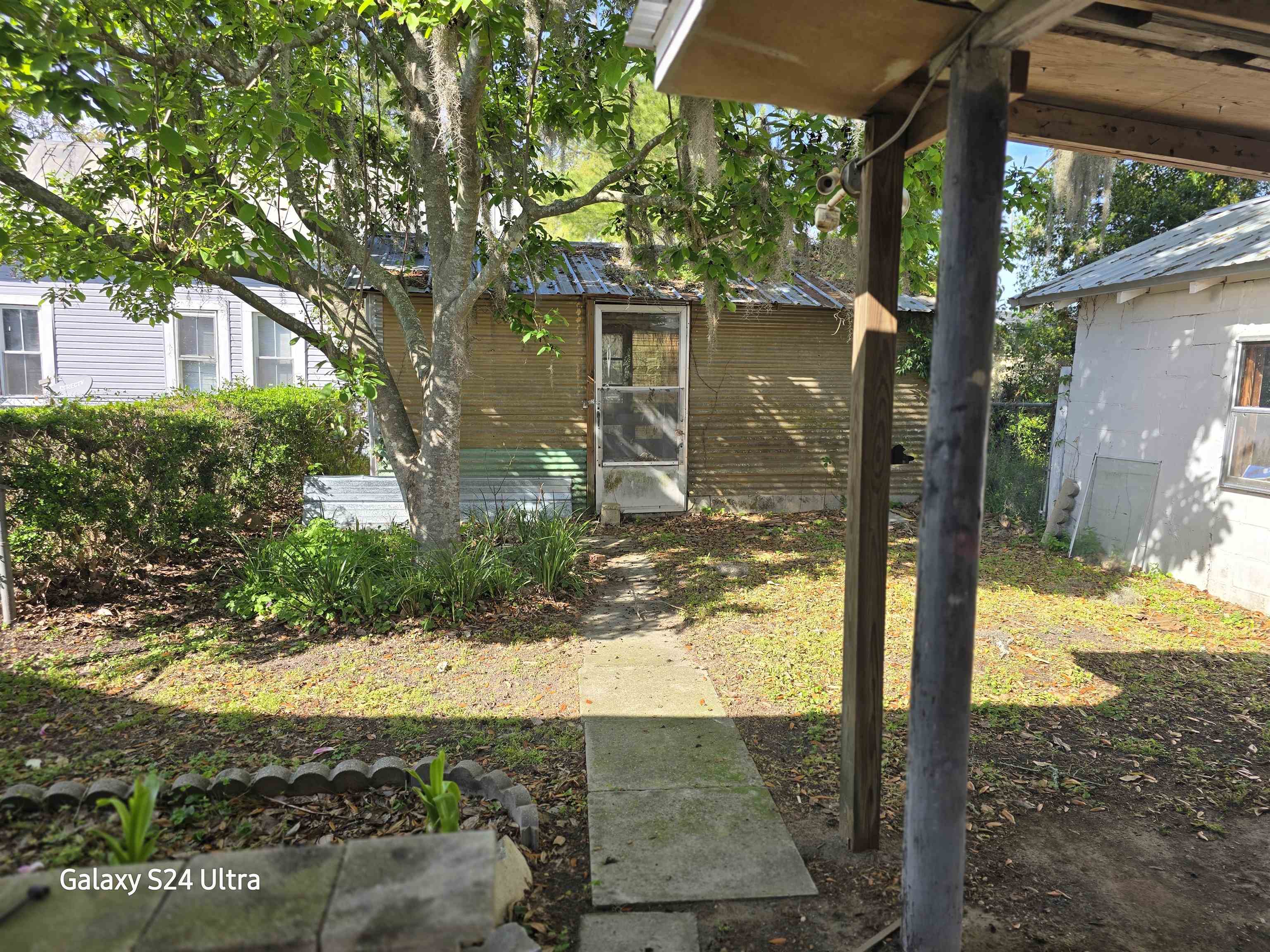 641 Southwest Horry Avenue Madison, FL 32340 - Photo 3 of 38