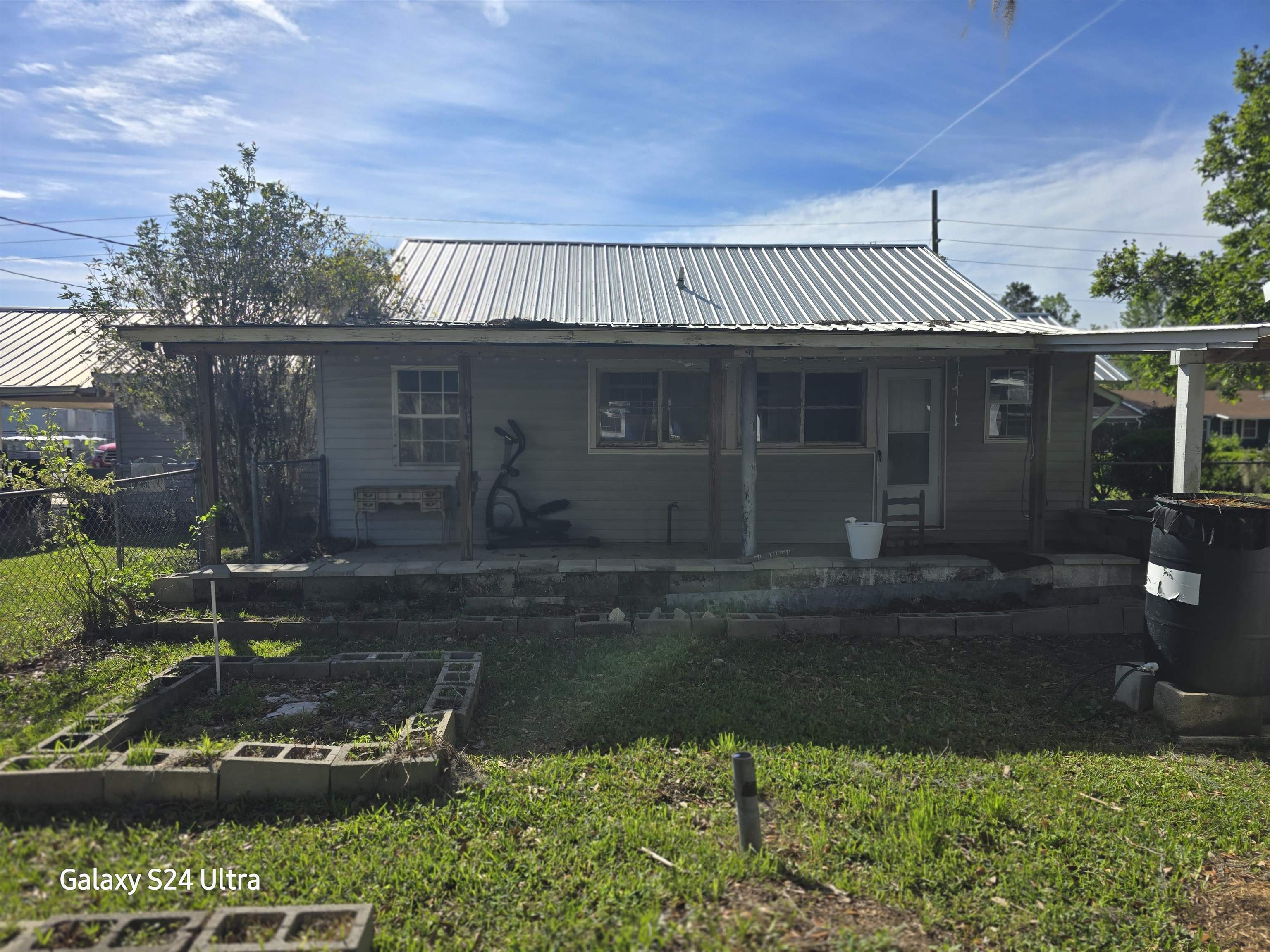 641 Southwest Horry Avenue Madison, FL 32340 - Photo 9 of 38