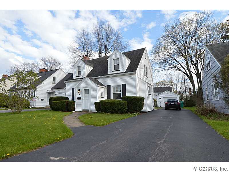 71 Oneta Road Irondequoit, NY 14617 - Photo 1 of 1 Exterior Front.