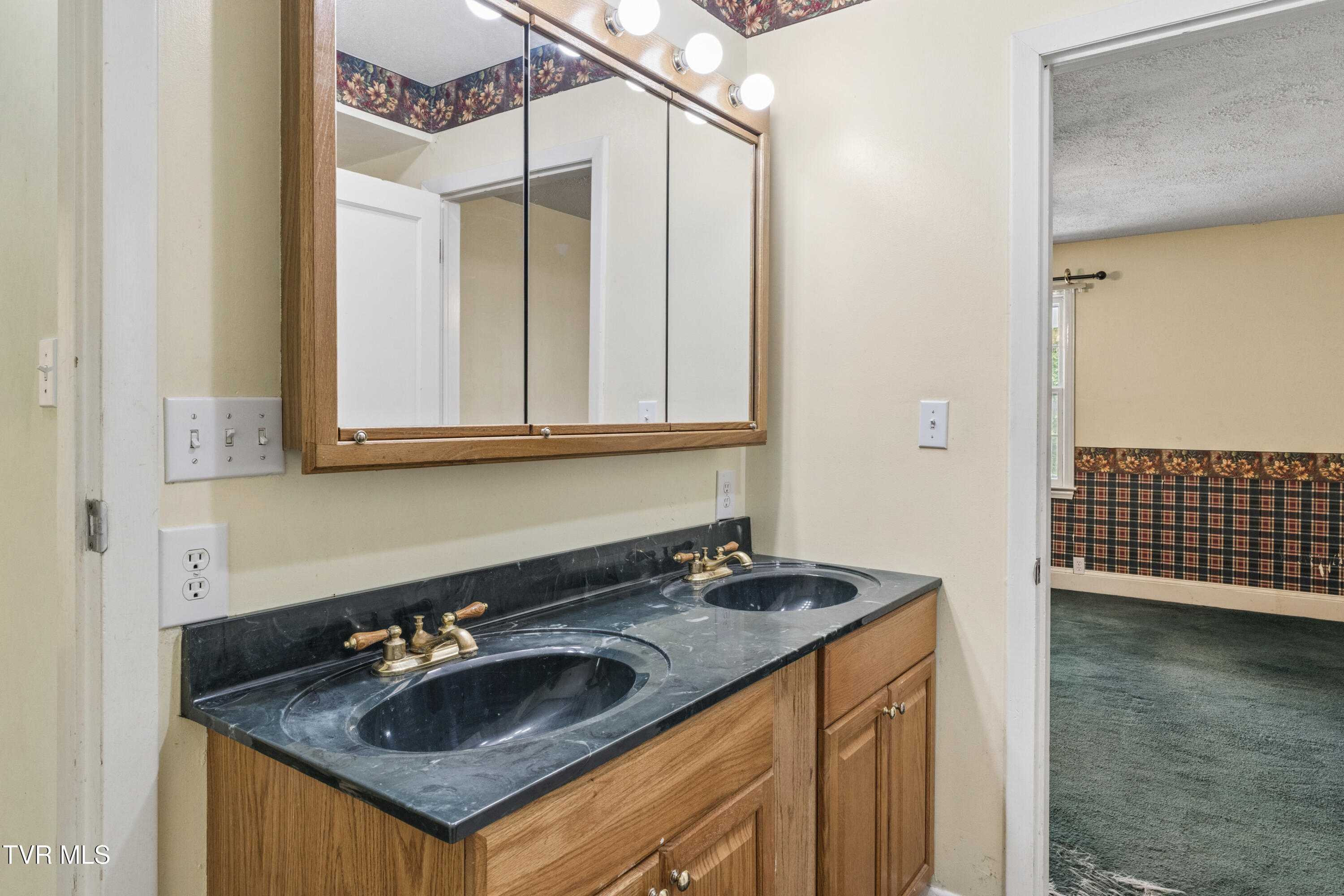 1104 Lebanon Road Kingsport, TN 37663 - Photo 29 of 108 29